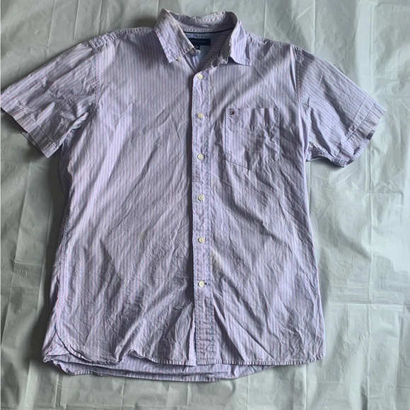 ๐ Menโs Tommy Hilfiger Short Sleeve Shirt - Size M ๐ - Picture 1 of 8